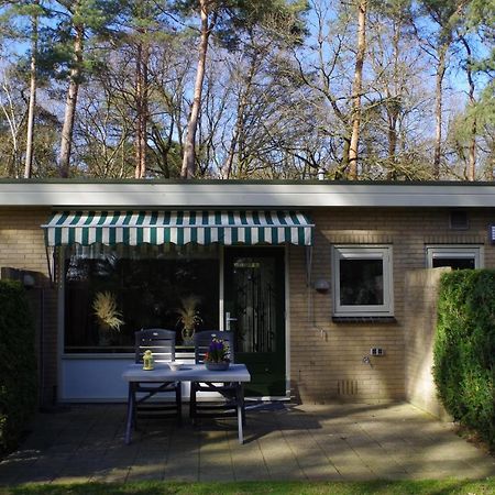 Geschakelde Bungalow Op De Veluwe "De Eekhoorn" Otterlo Exteriör bild
