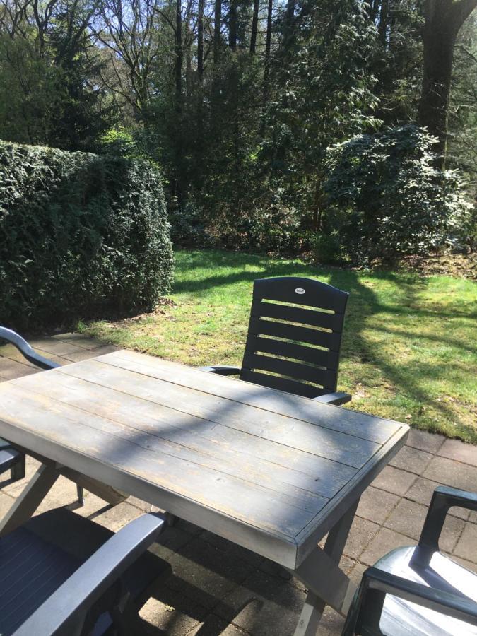 Geschakelde Bungalow Op De Veluwe "De Eekhoorn" Otterlo Exteriör bild
